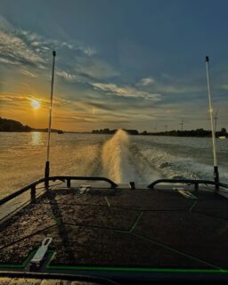 Little evening session with my beauties
 #Jetboats #adventureboat #riverboat #wsjb300 #minijetboats #jetboating #jetboat #minijetboatbuilders #jetboats